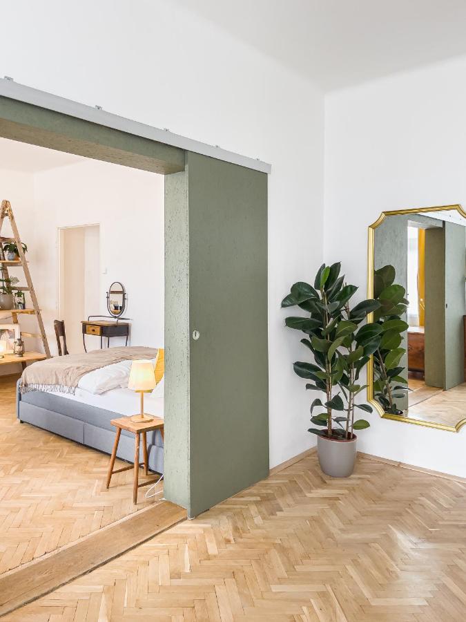 Turnkey I Vintage Terrace Apartment Prague Exterior photo